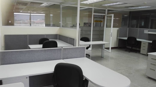 Imagen 8 de 21 de En Moderno Edificio Av. Municipal Puerto La Cruz, Alquilo Oficinas Equipadas De Distintos Metrajes