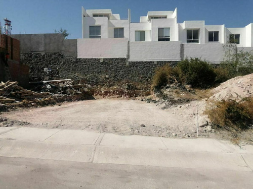 Precioso Terreno En Zibata, 169 M2, 8x21 M - Limpio Y Con De