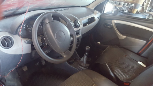 Imagem 8 de 11 de Sucata Sandero Desmanche Motor Câmbio Peças Latarias
