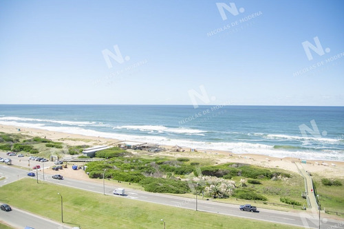 Imagen 4 de 30 de Hermoso Departamento En Tiburón Iii Con Agradable Vista. - Punta Del Este Brava