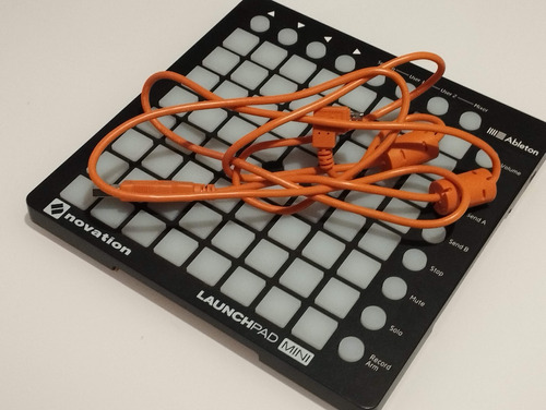 Controlador Novation Launchpad Mini Mk2 Para Ableton Live