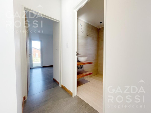 Imagen 21 de 30 de Hermosa Casa A Estrenar Estilo Moderno A La Venta En Barrio Privado Lares De Canning