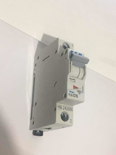 Pls6-c15-mw Interrumptor Termagnetico 1p 15a 230v (Usado)