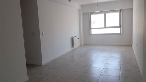 Imagen 28 de 30 de Venta / Oportunidad / Moderno Departamento 3 Amb Con Cochera Frente A Plaza España/ Mar Del Plata