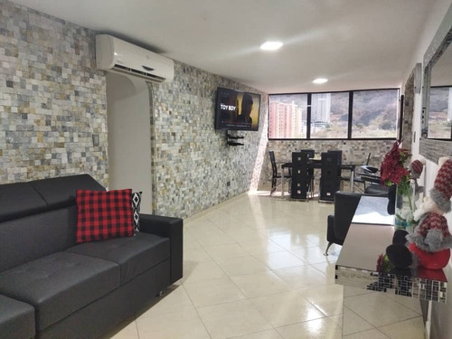Imagen 2 de 15 de Hermoso Apartamento En Mañongo, Res. Valle Arriba Carlos Tona