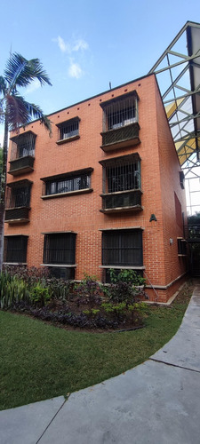 Sky Group Elegance Vende Apartamento En Naguanagua Jardin Mañongo Icabaru Ela-103
