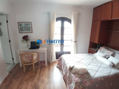 Imagem 7 de 30 de Lindo Sobrado 3 Dormitórios Sendo 1 Suíte Com Hidromassagem, Amplo Living Para 2 Ambientes Sala De Jantar E Tv, Copa, Co - 180073