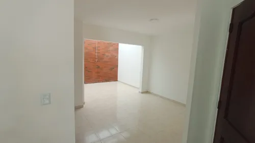 Casa En Arriendo En Cañaveral. Cod A9403