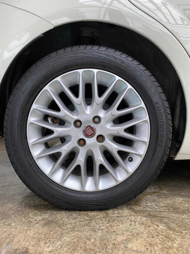 Fiat Punto 1.6 16v Essence Flex 5p 2014