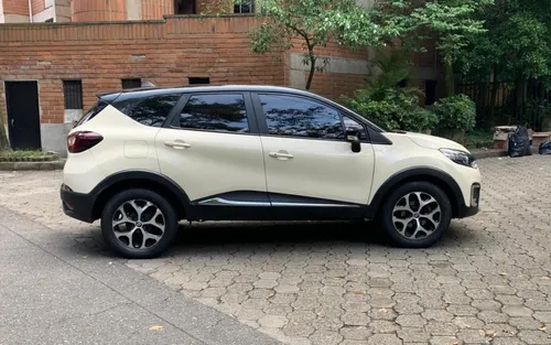 Renault Captur 2.0 Intens Automática