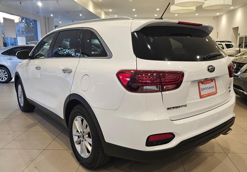 Kia Sorento 2.4 Lx At