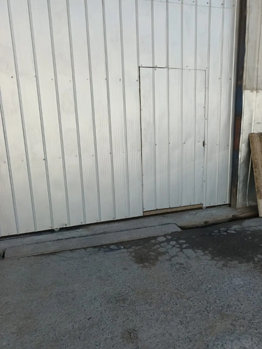 Arriendo Bodega Industrial De 400m2 Útiles En Placilla 