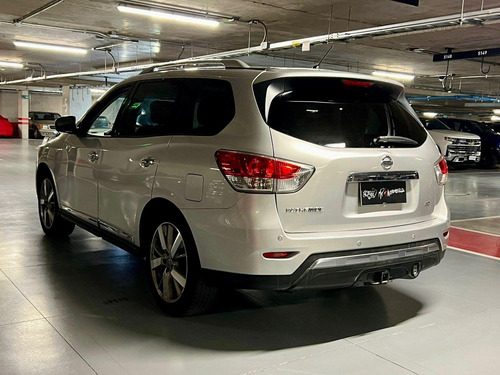 Nissan Pathfinder EXCLUSIVE 4x4