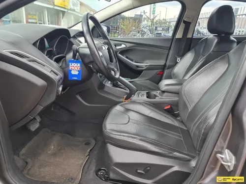 Ford Focus Titanium 2.0cc AT AA 4X2