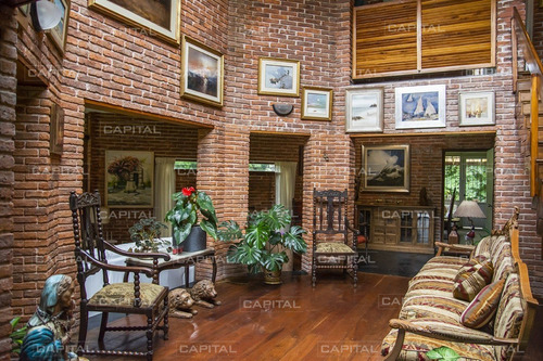 Casa En Venta Playa Mansa- Ref: 30567