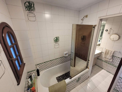 Chalet En Zona Residencial En Banfield Oeste 6 Amb