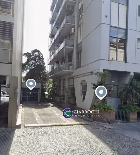 Cochera Amplia Y Cubierta - Zona De Universidades Uade- Uai