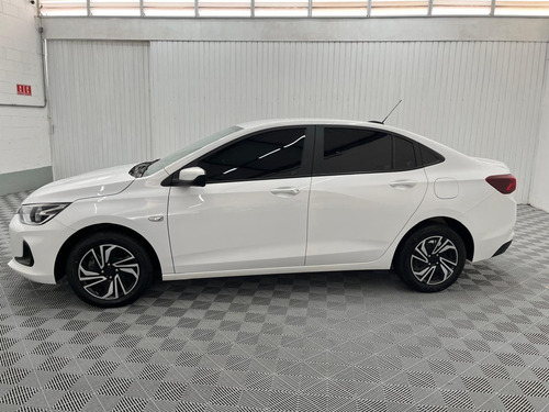 Chevrolet Onix plus 1.0 Lt 4p