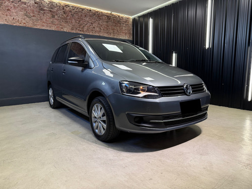Volkswagen Suran 1.6 Trendline 11b