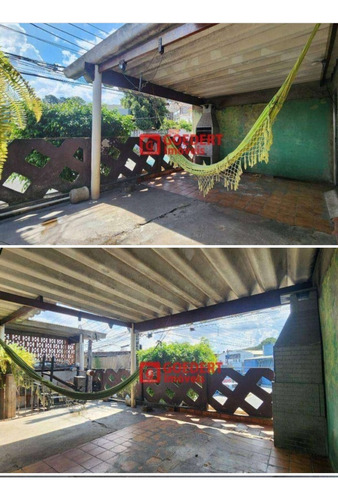 Casa Com 3 Dorms...