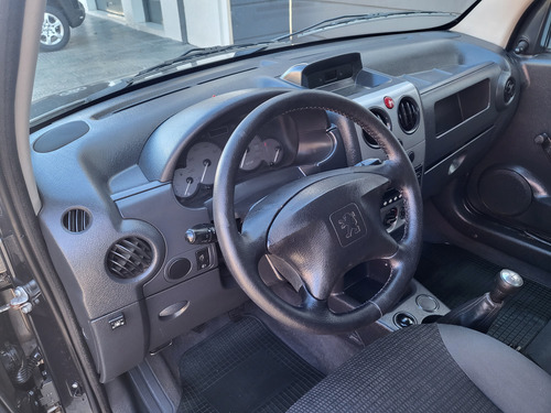Peugeot Partner 1.4 Furgon Presence Aa
