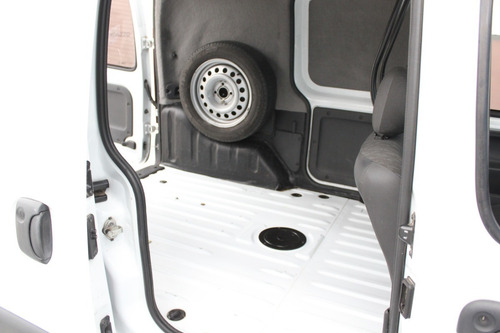 Renault Kangoo Confort 1.6 2015 La Plata 056