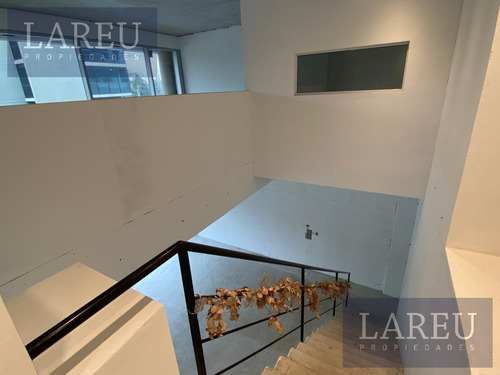 Local En Alquiler De 90m2, Officia Pilar Work