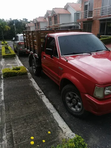 Mazda B2200 2.2 B2200