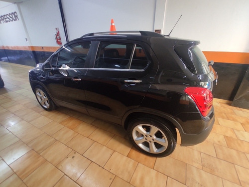 Imagen 6 de 15 de Chevrolet Tracker 1.8 Ltz+ Awd At 140cv 2015 Todo Terreno