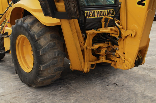 Retroexcavadora New Holland Lb90b 2008
