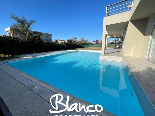 Casa En Venta En Haras Santa Maria, Escobar, G.b.a. Zona Norte