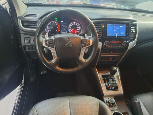 Mitsubishi L200 2.4 Triton Sport Hpe Cab. Dupla 4x4 Aut. 4p