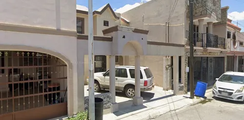Casa De 2 Niveles Cerca De Walmart
