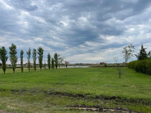Imagen 5 de 17 de Terreno En Venta En La Plata