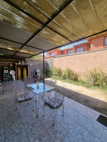 Casa En Villa Los Héroes, Pasaje Cerrado.