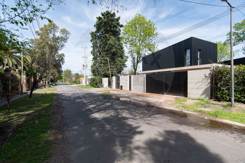 Casa A Estrenar City Bell 3 Dormitorios+pileta