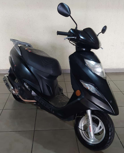 Suzuki Burgman 125 I Ano 2013