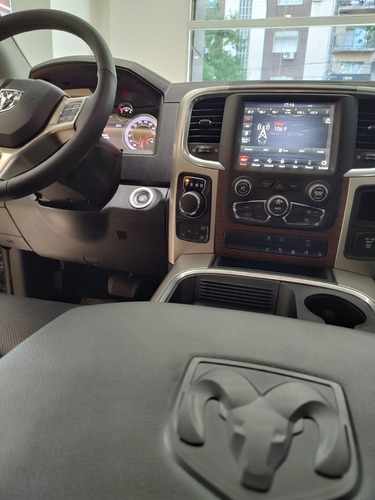 Imagen 13 de 16 de Ram 1500 Laramie 5.7l Automatica At8 4x4 $