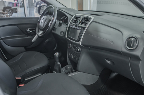 Imagen 11 de 25 de Renault Sandero Privilege 2016