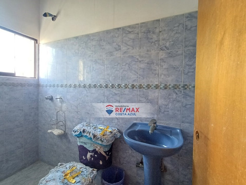 En Venta Casa Con Local Comercial De 175 Metros Cuadrados, Excelente Ubicación En El Casco Central De Tucacas.