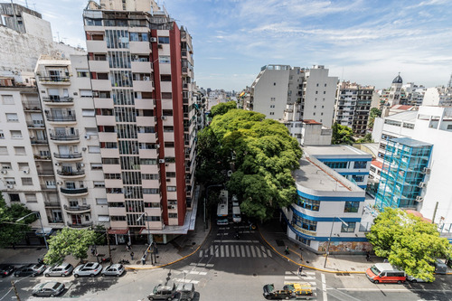 Departamento 3 Amb. Con Mucha Luz Y Dependencia