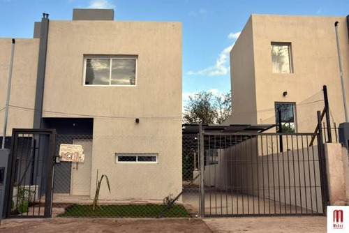 Casa En Venta En Juana Koslay