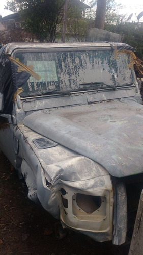 Land Rover Defender Sucata
