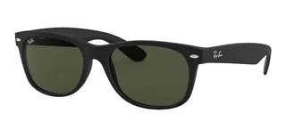 Anteojos de sol Ray-Ban New Wayfarer Classic Medium con marco de nailon color matte black, lente green de cristal clásica, varilla matte black de nailon - RB2132