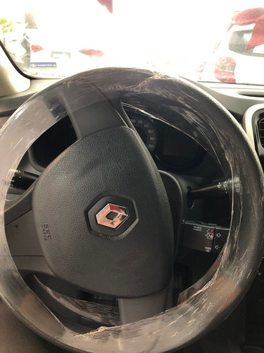 Imagem 13 de 14 de Renault Sandero 1.6 Expression 16v Flex 4p Manual