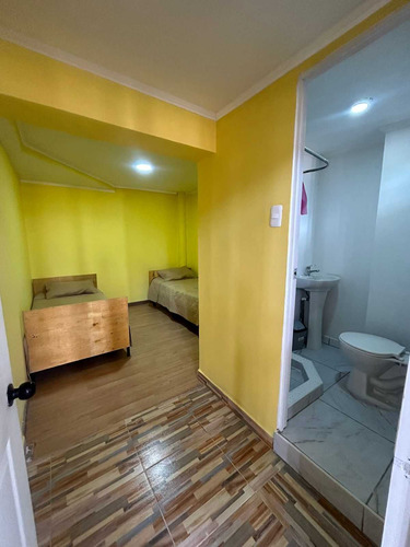 Residencial Con Galpon En Arriendo (69490)