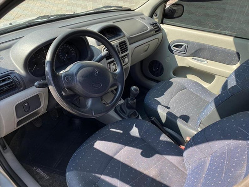 Renault Clio 1.0 Expression 16v 2003