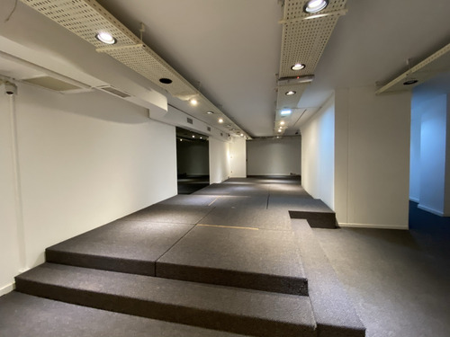 Edificio En Venta Peatonal Sarandí - Ciudad Vieja