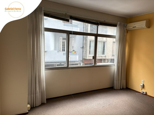 Vendemos Oficina Con Kitchinette Y Baño Privado -