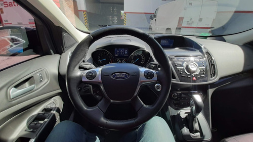 Ford Kuga Titanium 1.6t 180hp 4x4 Automática